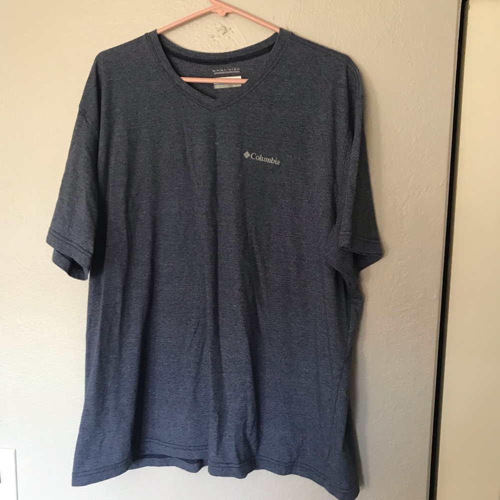 Dark blue heather Columbia v neck